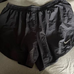 nike women’s running shorts